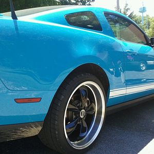 Staggered 20s.