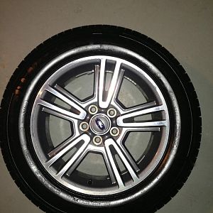 17inch wheels with Michelin energy saver tires