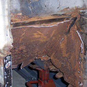 Removed r/s outer front torque box.