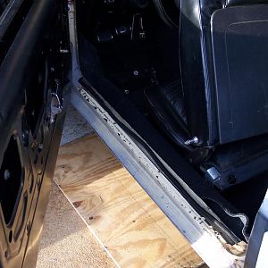 1/22/18 Wrapped the harness to the rear & ran it through to the trunk.